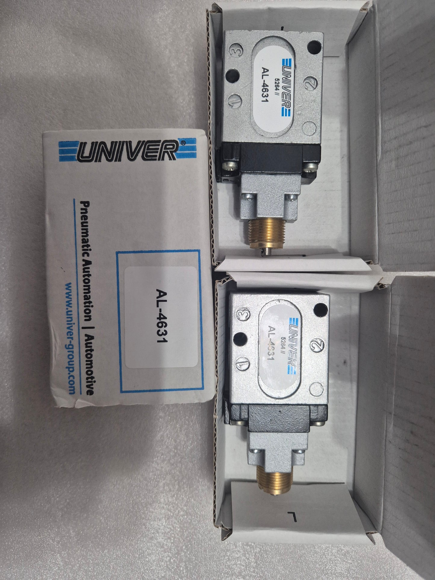 AL-4613 UNIVER