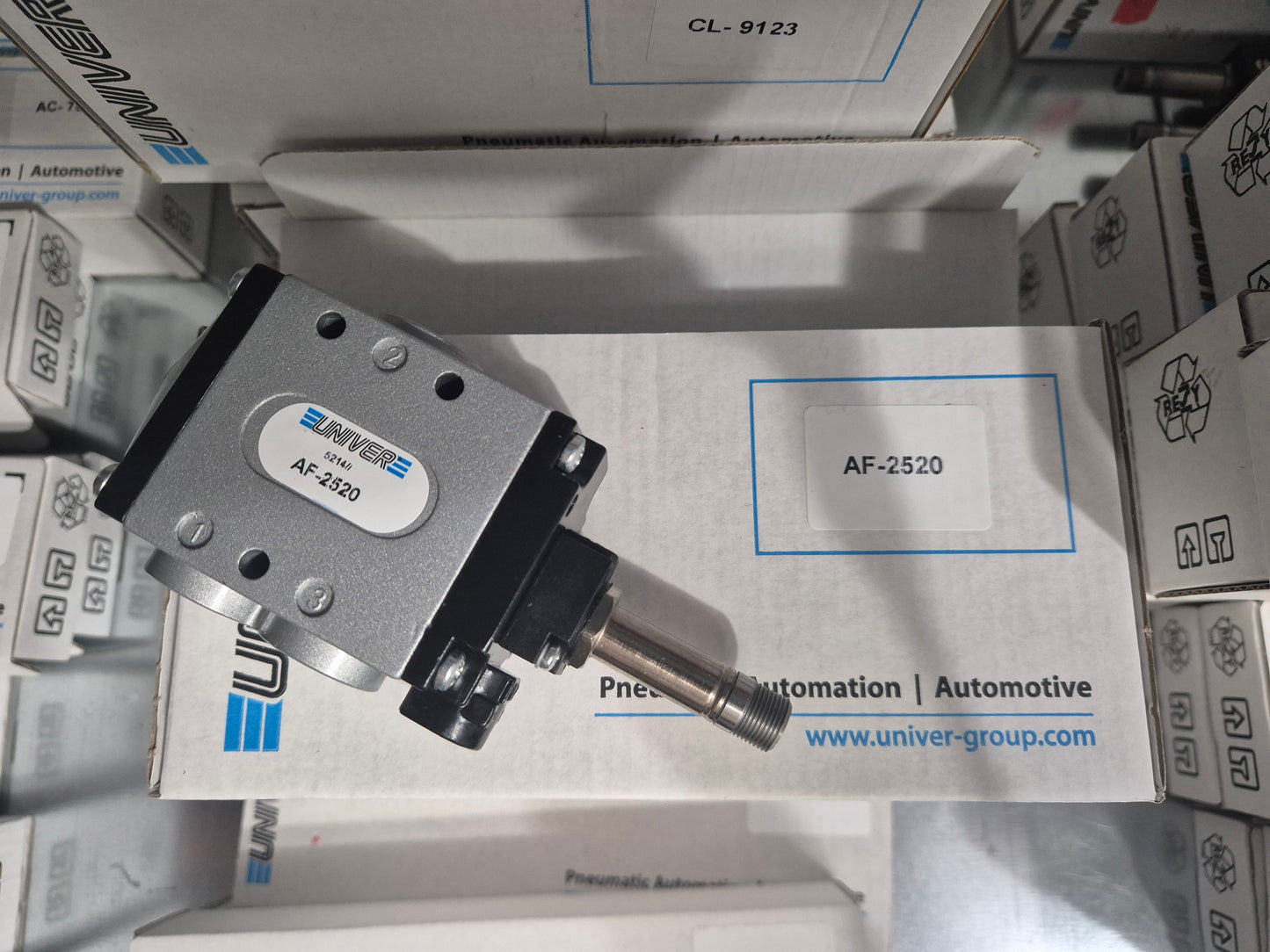 UNIVER AF-2520
Industry-store