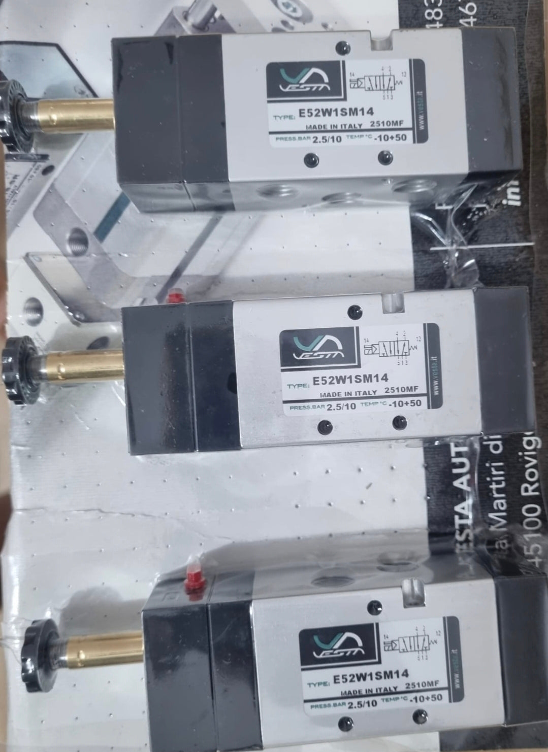 Valves and solenoid valves NM series
